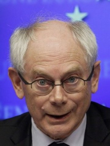 <p>
	Президентът на ЕС Херман ван Ромпой по време на пресконференция в Брюксел.<em> Снимка: Ройтерс</em></p>
