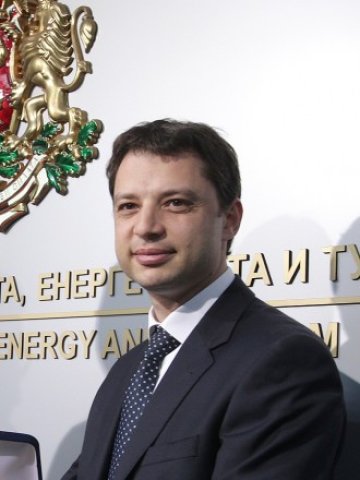 <p>
	Министърът на икономиката Делян Добрев.&nbsp; <em>Снимка: БТА</em></p>
