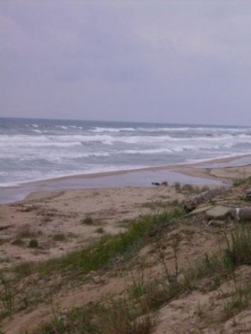 <p>
	Гражданите предупреждават, че България може да претърпи още санкции заради строителството в района. <em>Снимка: daspasimirakli.org</em></p>
