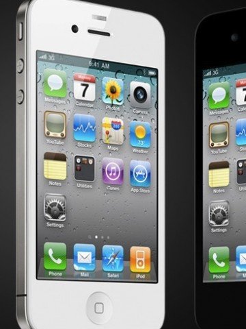 <p>Дебютът на белия iPhone 4 се забави с повече от 10 месеца. <i>Снимка: Apple</i></p>