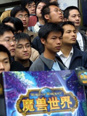 <p>
	Ангажираността на играчите, измерена по броя на часовете игра World of Warcraft, вероятно ще продължи да намалява. <em>Снимка: Ройтерс</em></p>
