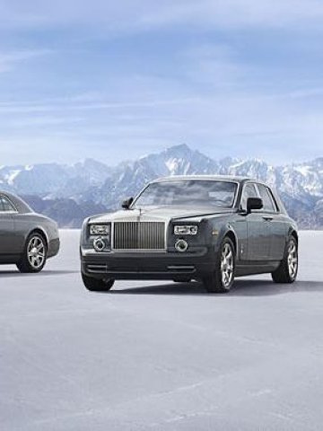 Rolls-Royce изработва ръчно интериора на моделите си и заради това те са толкова предпочитани от ценителите на лукса из целия свят. Снимка: Rolls-Royce   