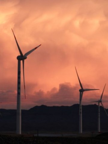 <p>
	Ветрогенераторите в България все още не са така масово разпространени, както в други европейски държави<em>.</em>&nbsp;<em>Снимка: БТА</em></p>
