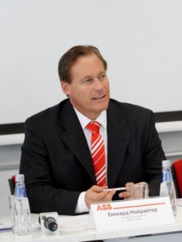 <p>
	Екехард Нойрайтер. <em>Снимка: АВВ</em></p>
