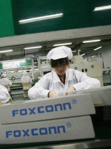 <p>
	Слабите резултати на Nokia водят до слаби резултати и във&nbsp;Foxconn.&nbsp;<em>Снимка: Ройтерс</em></p>
