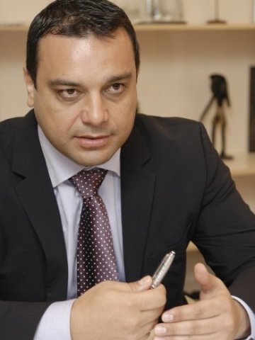 <p>
	<em>Ивайло Московски </em>Снимка:<em>Архив, Investor.bg</em></p>
