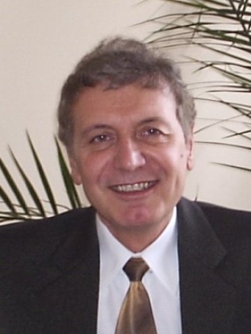 <p>
	Добрин Орешков.&nbsp;<em>Снимка: Личен архив</em></p>
