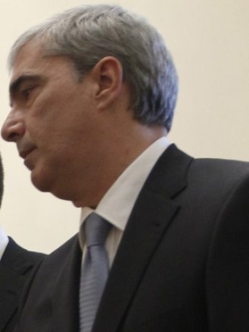 <p>
	Говорителят на гръцкото правителстов Симос Кедикоглу. <em>Снимка: Архив Ройтерс</em></p>
