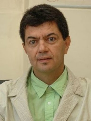 <p>
	Арх. Николай Гълъбов.<em> Снимка: Личен архив</em></p>
