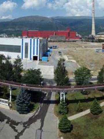 <p>
	Заводът в Пирдоп. <em>Снимка: Aurubis</em></p>
