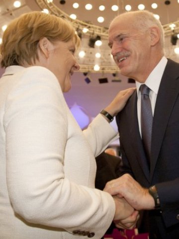 <p>
	Ангела Меркел и Георгиус Папандреу, Снимка: Ройтерс</p>
