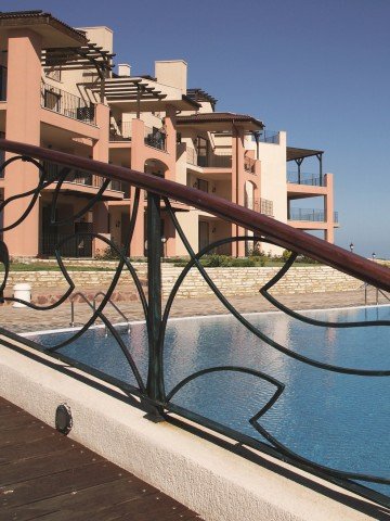 <p>
	Комплекс &quot;Калиакрия&quot;<br />
	Снимка: MOi Klub</p>
