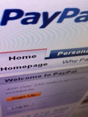 <p>
	Значението на&nbsp;PayPal за бизнеса на eBay става все по-голямо. <em>Снимка: Ройтерс</em></p>
