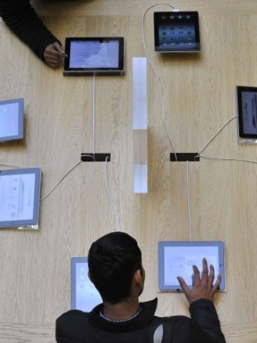 <p>
	Apple ще продължи да доминира на пазара през следващите години. <em>Снимка: Ройтерс</em></p>
