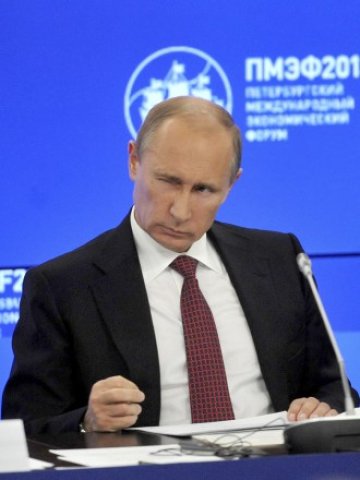 <p style="text-align: justify;">
	Владимир Путин. <em>Снимка: архив, Ройтерс</em></p>
