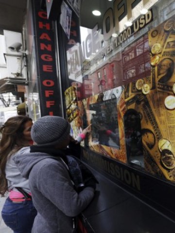 Едва 16 хедж фонда успяха да победят S&P500 през 2013 г.