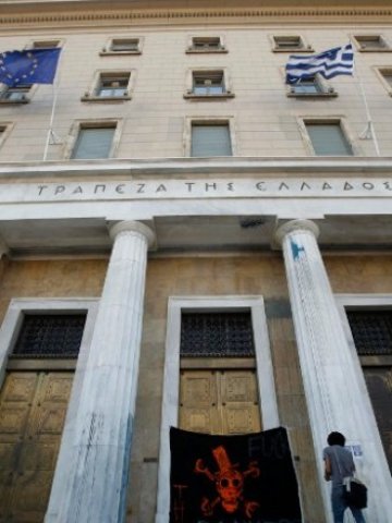 <p>
	Почти всеки ден Гърция е обхваната от протести<em>. Снимка: Ройтерс</em></p>
