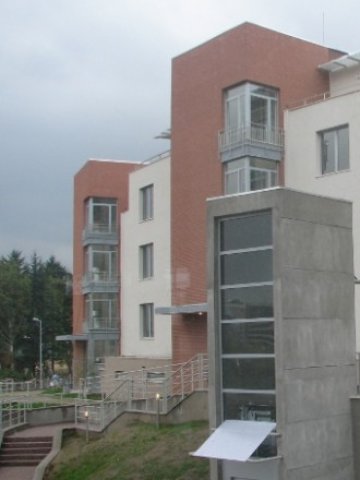 <p>
	Жилищна сграда в София. Снимка: Investor.bg</p>
