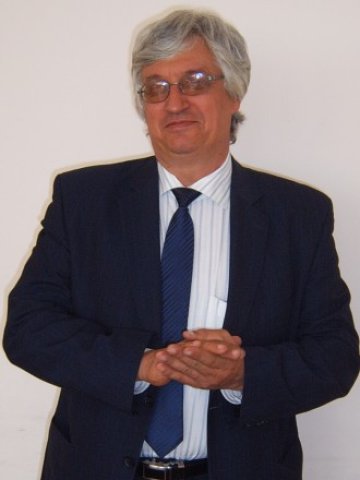 <p>
	<em>Иван Нейков.</em> <em>Снимка: Investor.bg</em></p>
