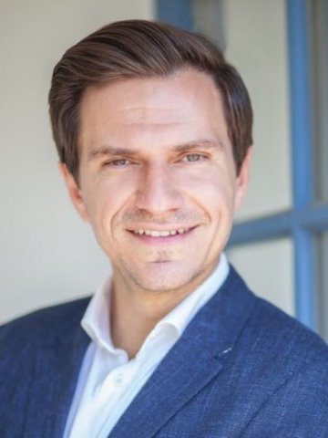 <p>
	<em>Огнян Василев. Снимка: Личен архив</em></p>
