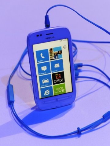<p>
	Новите модели на Nokia залагат на&nbsp;Windows Phone. <em>Снимка: Ройтерс</em></p>
