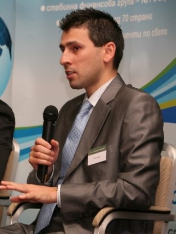<p>
	Асен Лисев. <em>Снимка: Investor.bg</em></p>
