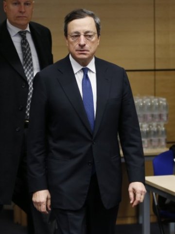 <p lang="bg-BG" style="margin-bottom: 0cm">
	Председателят на ЕЦБ Марио Драги. <em>Снимка: Ройтерс</em></p>
