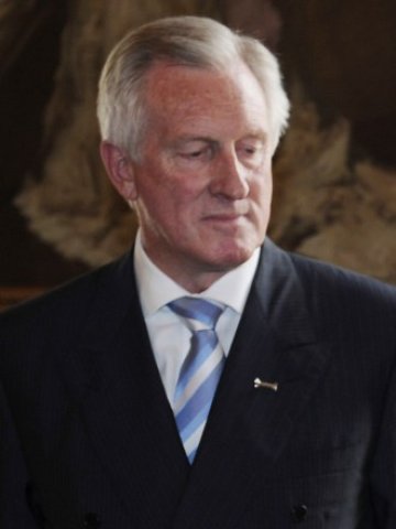 <p style="text-align: justify;">
	Джон Хюсън, бившият председател на Либералната партия на Австралия. <em>Снимка: Ройтерс</em></p>
