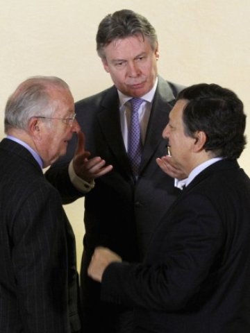 <p>
	Карел де Гухт, европейски комисар за търговията.<em> Снимка: Ройтерс</em></p>
