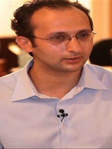 <p>
	Уфук Тезджан. Снимка: Izec Tablet</p>
