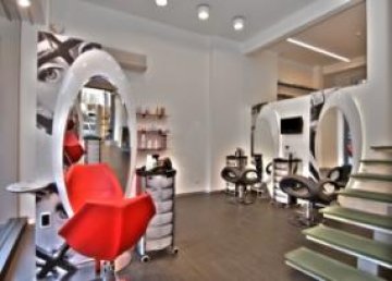 Френска верига фризьорски салони стъпи у нас 