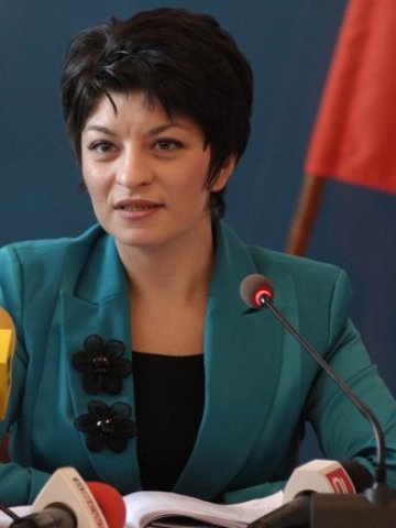 <p>
	<em>Здравният министър Десислава Атанасова </em>&nbsp; Снимка: БТА</p>
