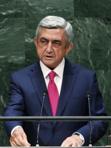 <p>
	Серж Саркисян.<em> Снимка: Ройтерс</em></p>
