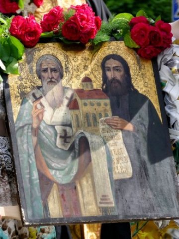 <p>
	С празнични шествия беше отбелязан 24 май в цялата страна. <em>Снимка: БТА&nbsp;</em></p>
