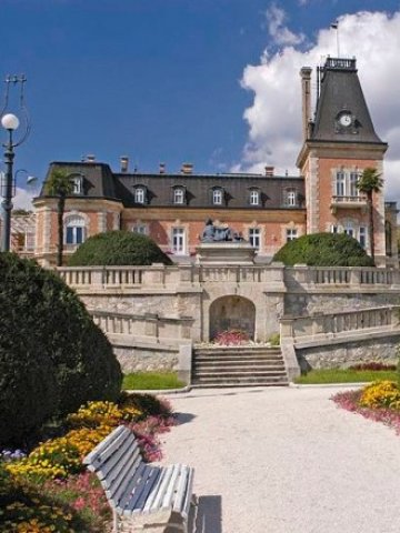 <p>
	Дворецът &quot;Евксиноград&quot;.<em> Снимка: <cite>bulgariatravel.org</cite></em></p>
