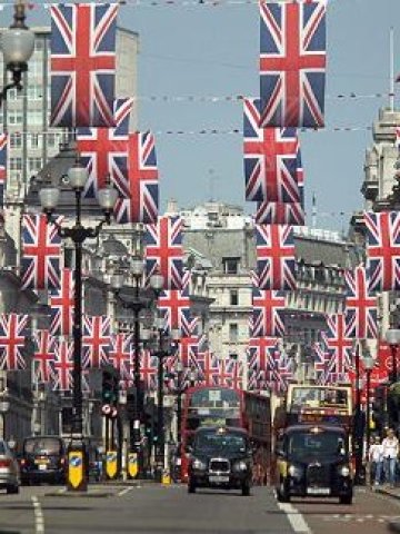 <p>
	Лондон в очакване на сватбата, Снимка: БТА</p>
