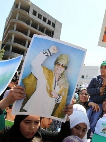 <p>Привърженици на Кадафи. <i>Снимка: БТА</i></p>