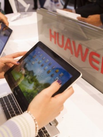 Печалбата на Huawei за 2012 г. набъбва с 33%