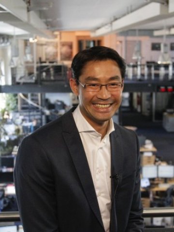 <p>
	Германският министър на икономиката Филип Рьослер. <em>Снимка: Ройтерс</em></p>
