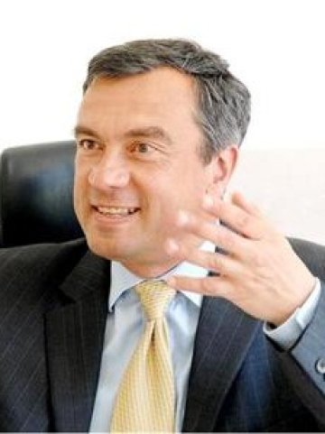 <p>
	Валентин Карабашев <em>Снимка: Личен архив</em></p>
