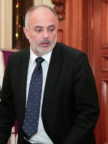 <p>
	<em>Министърът на труда и социалната политика Тотю Младенов заяви, че намаляването на младежката безработица е&nbsp;приоритет за държавата &nbsp;Снимка: БТА</em></p>
