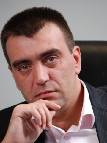 <p>
	Ангел Хаджийски <em>Снимка: Личен архив</em></p>
