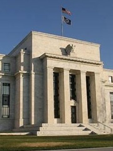 <p><font color="#000000"><font face="Tahoma, sans-serif"><font size="2">Сградата на Федералния резерв във Вашингтон</font></font></font></p>