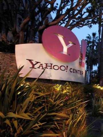 <p>Офисът на Yahoo в Санта Моника, Калифорния. <i>Снимка: Ройтерс</i></p>
