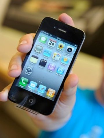 <p>Новият iPhone ще бъде с по-мощен процесор. <i>Снимка: Ройтерс</i></p>