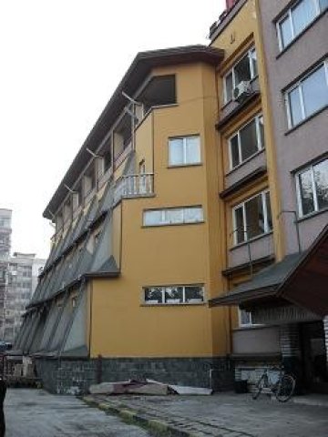 <p>Сградата, която НОИ планира да купи. Източник: Investor.bg</p>