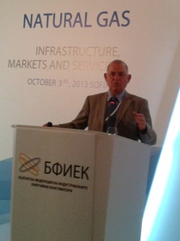 <p>
	Петър Попчев. Снимка:<em> Investor.bg</em></p>
