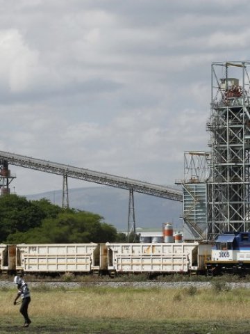 <p>
	Една от мините в ЮАР. <em>Снимка: Ройтерс</em></p>
