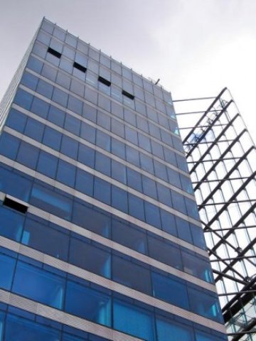 <p>
	Наемите и&nbsp;усвояването на офиси нарастват&nbsp;благодарение на градове с концентрация на технологични компании. <em>Снимка: sxc.hu</em></p>
