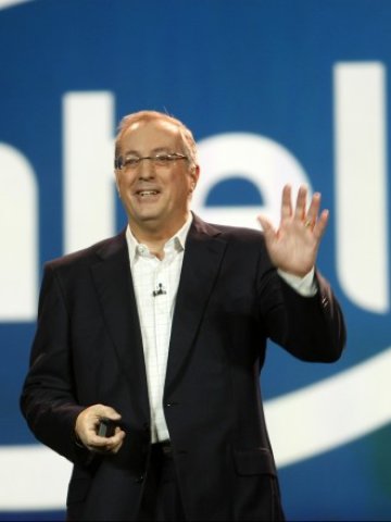 <p>
	Един от символите на Intel - Пол Отелини, ще се пенсионира по-рано от предвиденото. <em>Снимка: Ройтерс</em></p>
